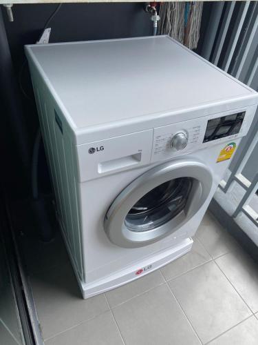 The Excel Groove Condo at Lasalle 52