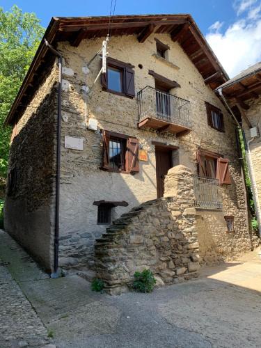 CASA TON, junto a Baqueira y Aigüestortes (CASA TON, junto a Baqueira y Aiguestortes) in Isila