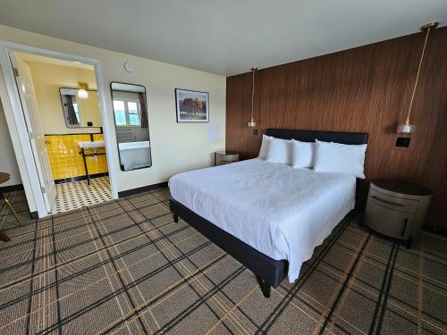 The Hotel Laurel at Seneca - image 12