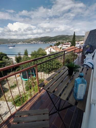 Apartmani Radić Rg (Apartmani Radic Rg) in Rogoznica