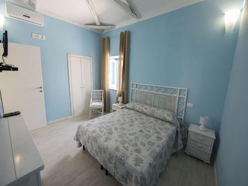 Double room, air conditioning, bathroom, in the center of Tropea Calabria