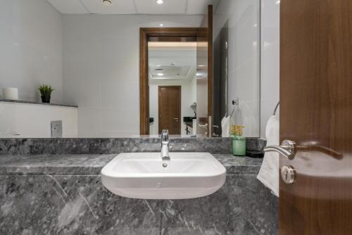 White Sage - Amna Tower, Dubai (photo 10)