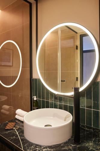 Courtyard by Marriott Paris Boulogne - image 14