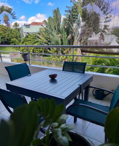 Appartement d'une chambre avec terrasse amenagee a Les Trois Ilets a 3 km de la plage - Location saisonnière - Les Trois-Îlets