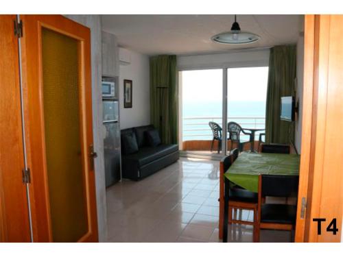 Apartment with Sea View image 1