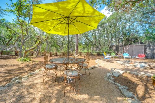 Inn the Woods Family Cabin with Hot Tub and Fire Pit