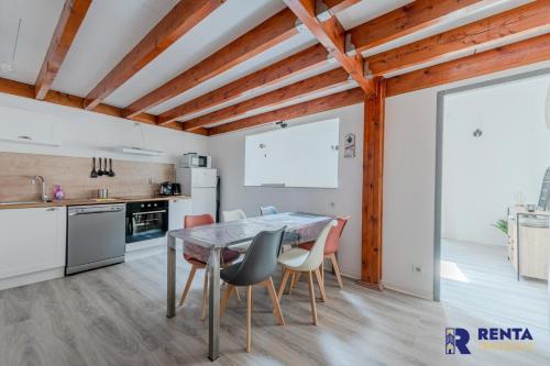 Le Caroux WIFI Air conditioning