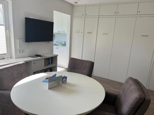 Apartment with Terrace image 6
