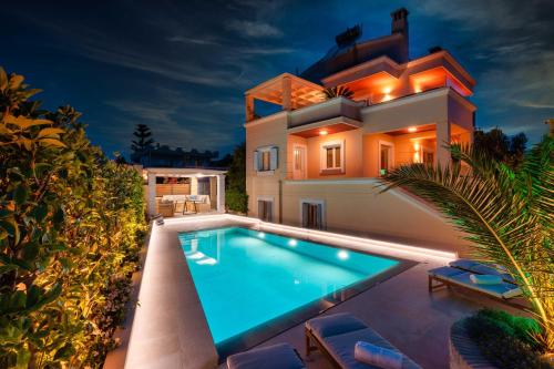  Coastline maisonette near Athens Airport and Rafina Port in Artemida