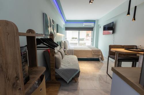 EllMar - new & modern studio in the center, Calcide (foto 7)