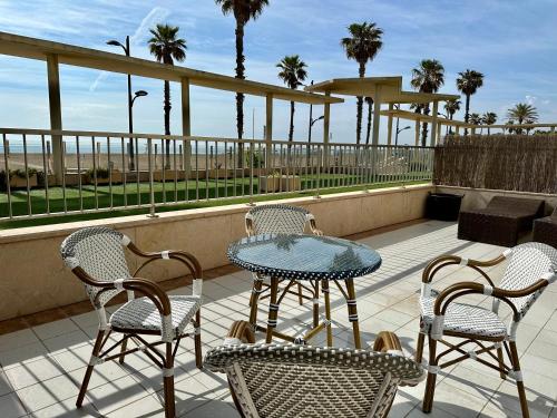 Reinapart Patacona Beachfront Seaview, Валенсия (фото 11)