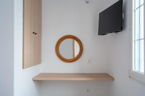 Liana Rooms - image 14