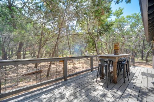 Horse Thief Inn Cabin Retreat with Deck and Hot Tub! in Glenbrook