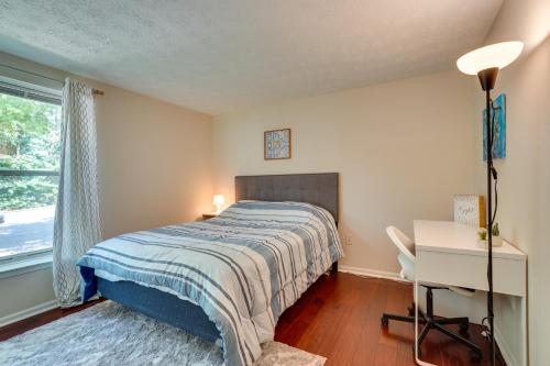Quiet Columbia Condo Near Parks and Pool!