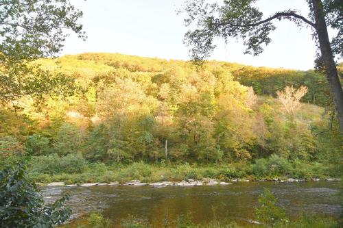 River Time Cabin -Time floats away!