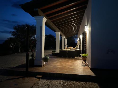 El Cañuelo de Casa Román (El Canuelo de Casa Roman) in Castillo De Las Guardas