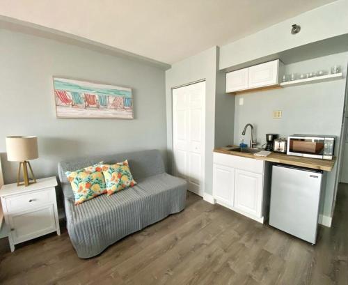 Ocean Side Inn Studios - image 2