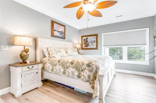 The One Eyed Chihuahua - 30 Day Rental in Charleston, USA
