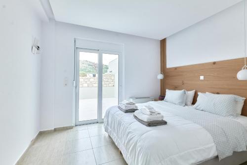 Moly - Luxury Villa with Heated Private Pool - image 8