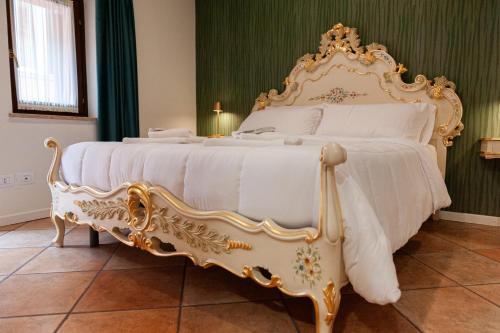 Residenza Catullo Room Type - Deluxe Junior Suite Residenza Catullo Room Type - Deluxe Junior Suite