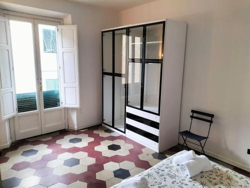 One-Bedroom Apartment image 10