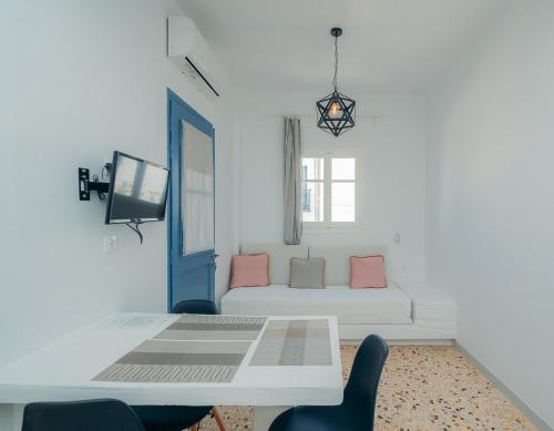 Esmeralda Apartments - Κάστρο