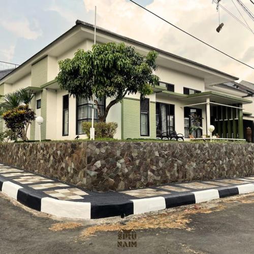 Villa Siku Naim, Sukabumi