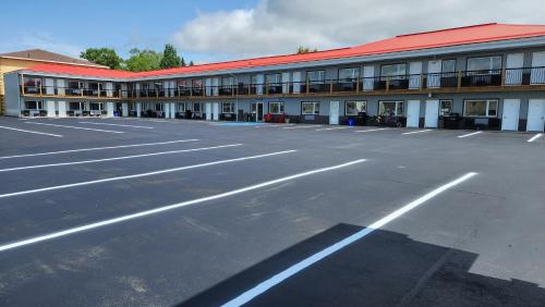 . Outdoorsman Motel