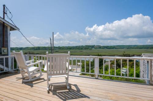 OCEANFRONT Classic beach cottage on Spring Hill Beach with great views and AC - image 11