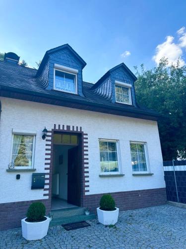 Ferienwohnung Jasmin in ทรเบน-ทราร์บัค