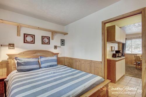 Affordable Breck Getaway with Recent Updates, Spacious Lobby, Outdoor Hot Tubs PM2B in Breckenridge (CO)