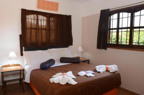 Two-Bedroom Bungalow image 7