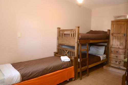 Two-Bedroom Bungalow image 5