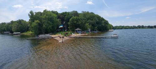 StoneWall House Lakeside Suite in Lake Elmo, USA