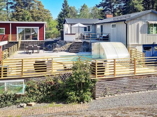 7 person holiday home in NYNÄSHAMN-By Traum