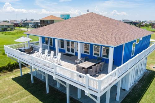 Havana Blue home in Crystal Beach, USA