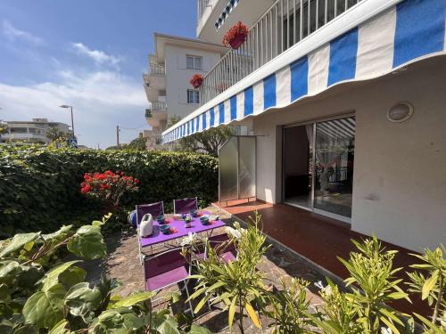 Appartement T2 avec Terrasse et Parking Privé à 300m de Port Fréjus - FR-1-226A-58 - image 2