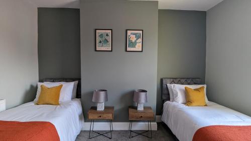 Huge Weekly & Monthly Savings - Free Parking - Wi-Fi & Netflix, Wolverhampton (foto 6)