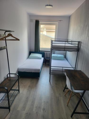Rooms4Rest Wiertnicza - Private rooms for tourists, Варшава