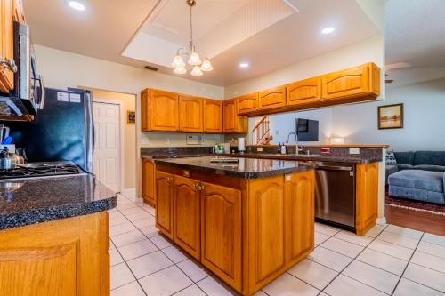 Huge Home in Palm Harbor with Pool and Jacuuzi in Palm Harbor, USA