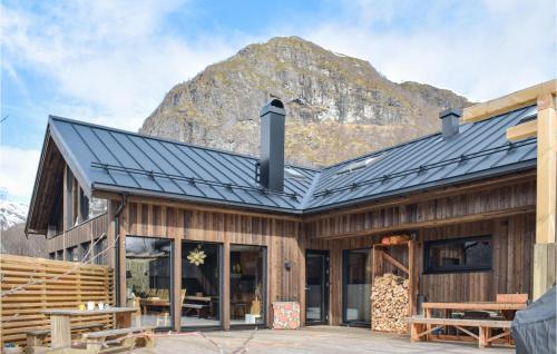 . 5 Bedroom Nice Home In Hemsedal
