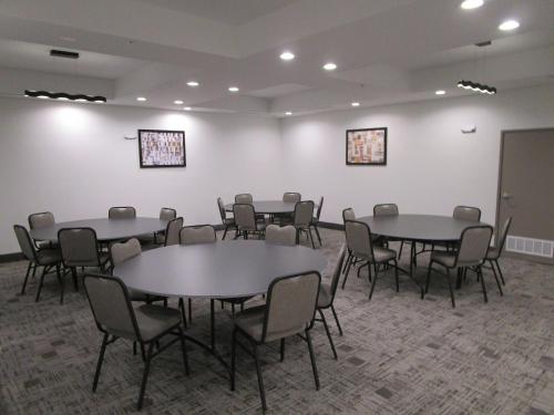 Reddy Hotel Bonham – Bonham, TX