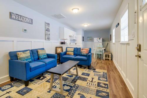 2 Mi to Barefoot Landing! 'Bailey's Beach Cottage' - Atlantic Beach, SC
