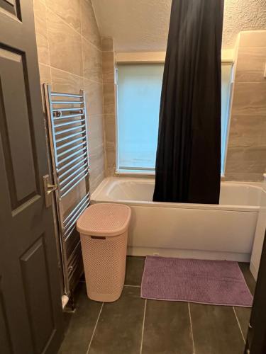 Arely House Rooms With Shared Bathroom