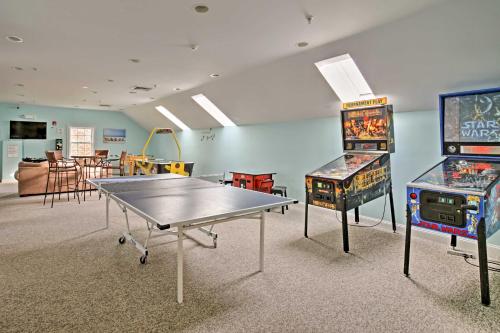 Wells Condo with Pools Tennis Beach Trolley and More - image 2