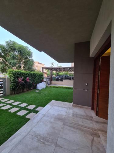 Luxurious & Charming Villa, Sheikh Zayed (foto 4)