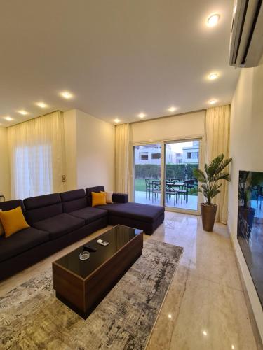Luxurious & Charming Villa, Sheikh Zayed (foto 9)