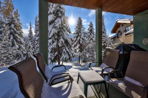 Snow Creek Village #37 By Bear Country in 太陽峰
