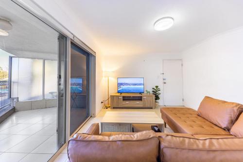 Spacious Newly Furnished 2bed Apartment in South Brisbane