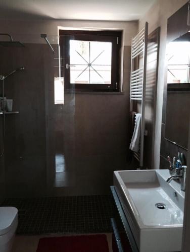 Bathroom, Luxury Villa Park in Nepi